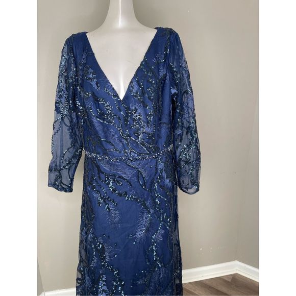 MAC DUGGAL EMBELLISHED ILLUSION LONG SLEEVE V-NECK A-LINE GOWN (PLUS) - Picture 5 of 10